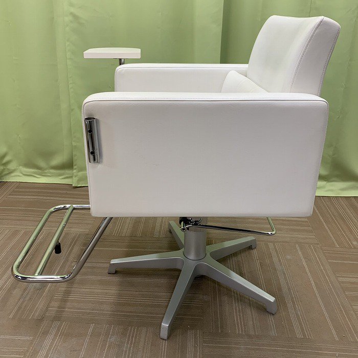 タカラベルモント セット椅子 リムチェア03 ホワイト 中古品
